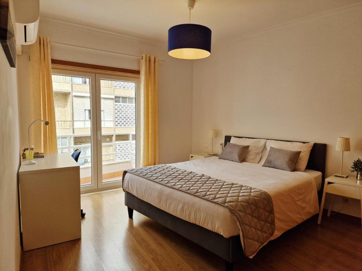 Apartment Near Parque Nacoes Lissabon