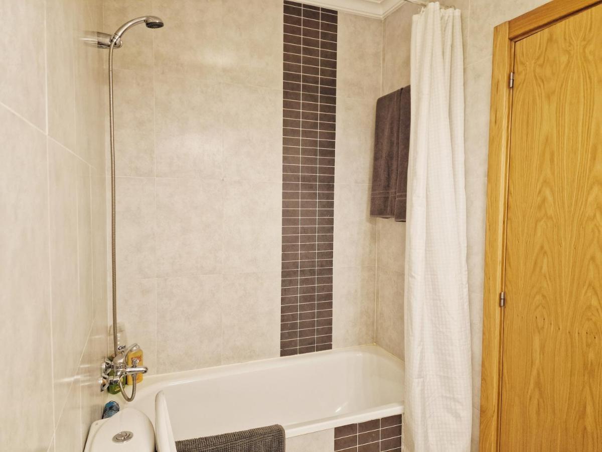 Apartment Near Parque Nacoes Lissabon